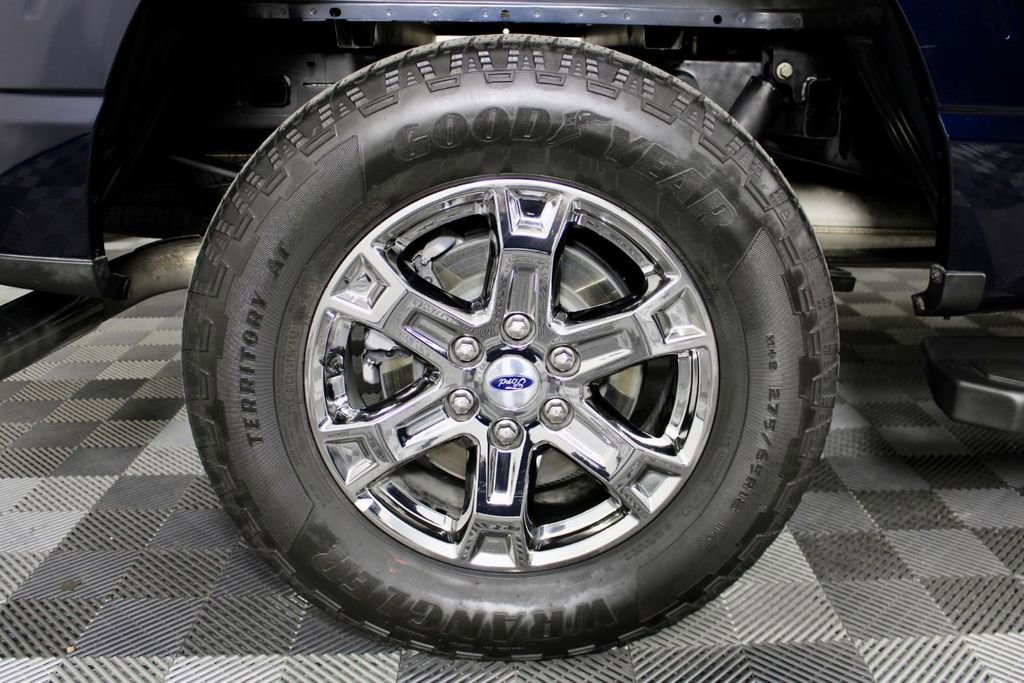 Used 2023 Ford F150 Lariat w/ Trailer Tow Package image 11