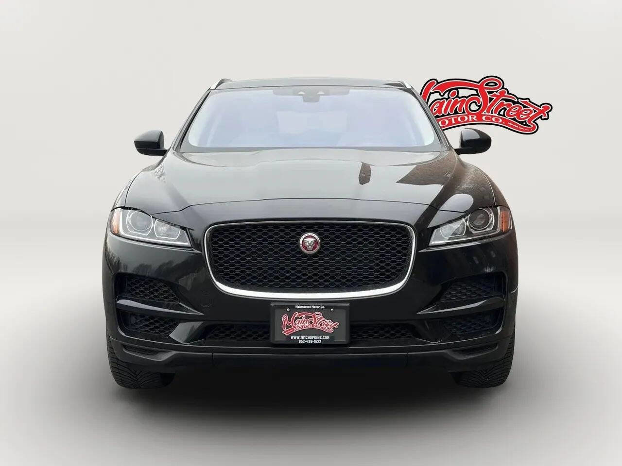 Used 2018 Jaguar F-PACE Premium image 2