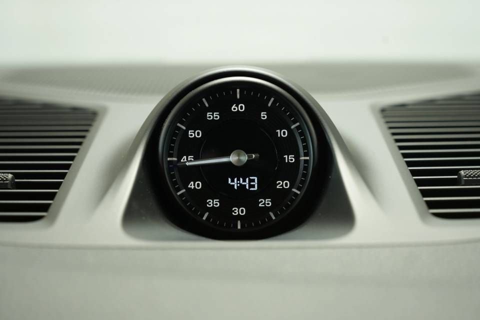 New 2026 Porsche Cayenne Coupe image 36