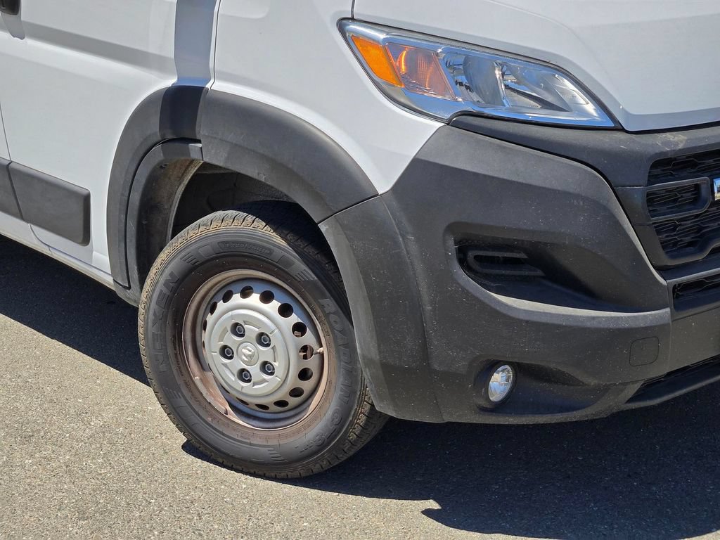 Used 2026 RAM ProMaster 2500 w/ Convenience Group FWD image 9