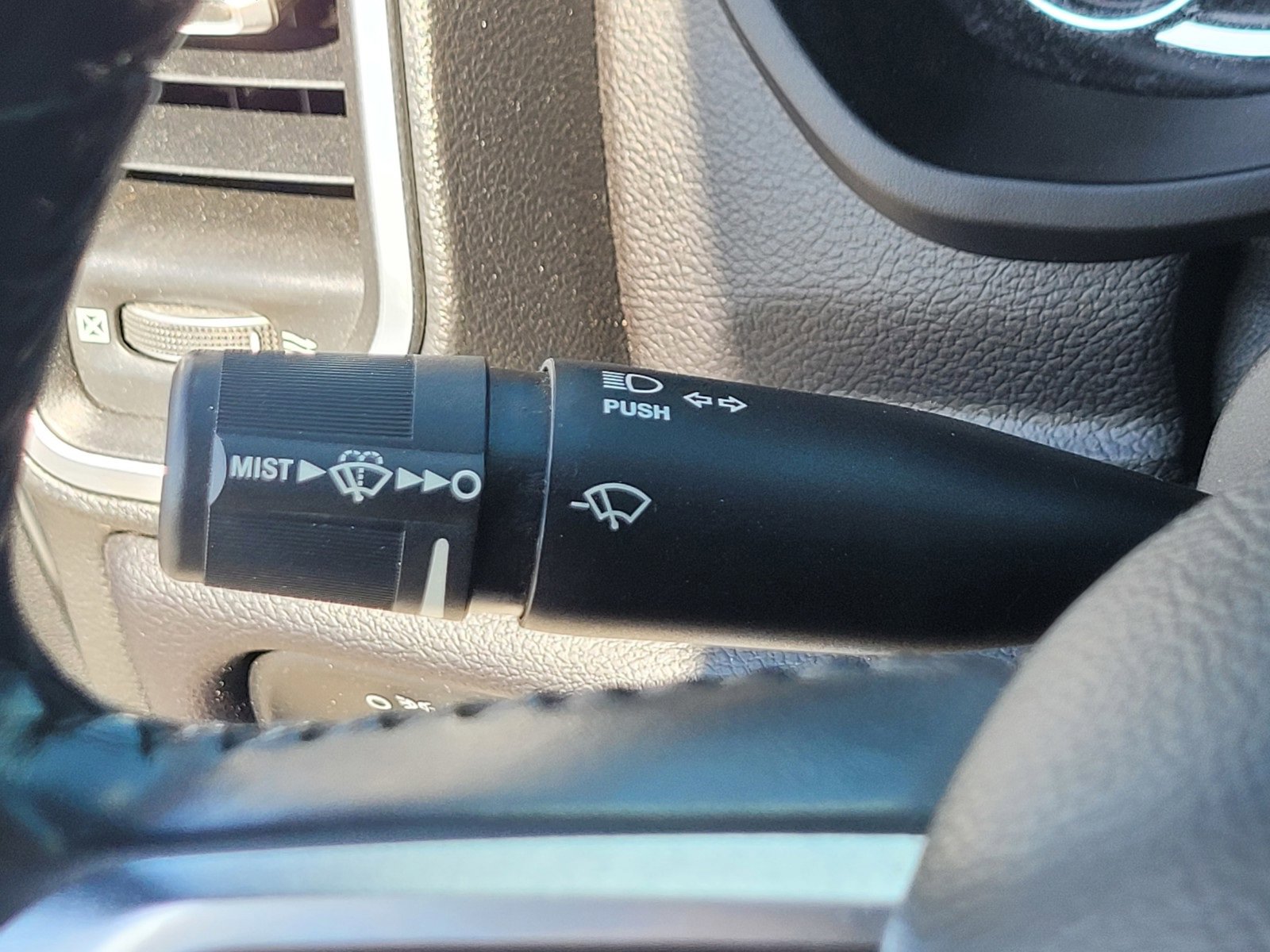 Used 2020 RAM 2500 Laramie image 29