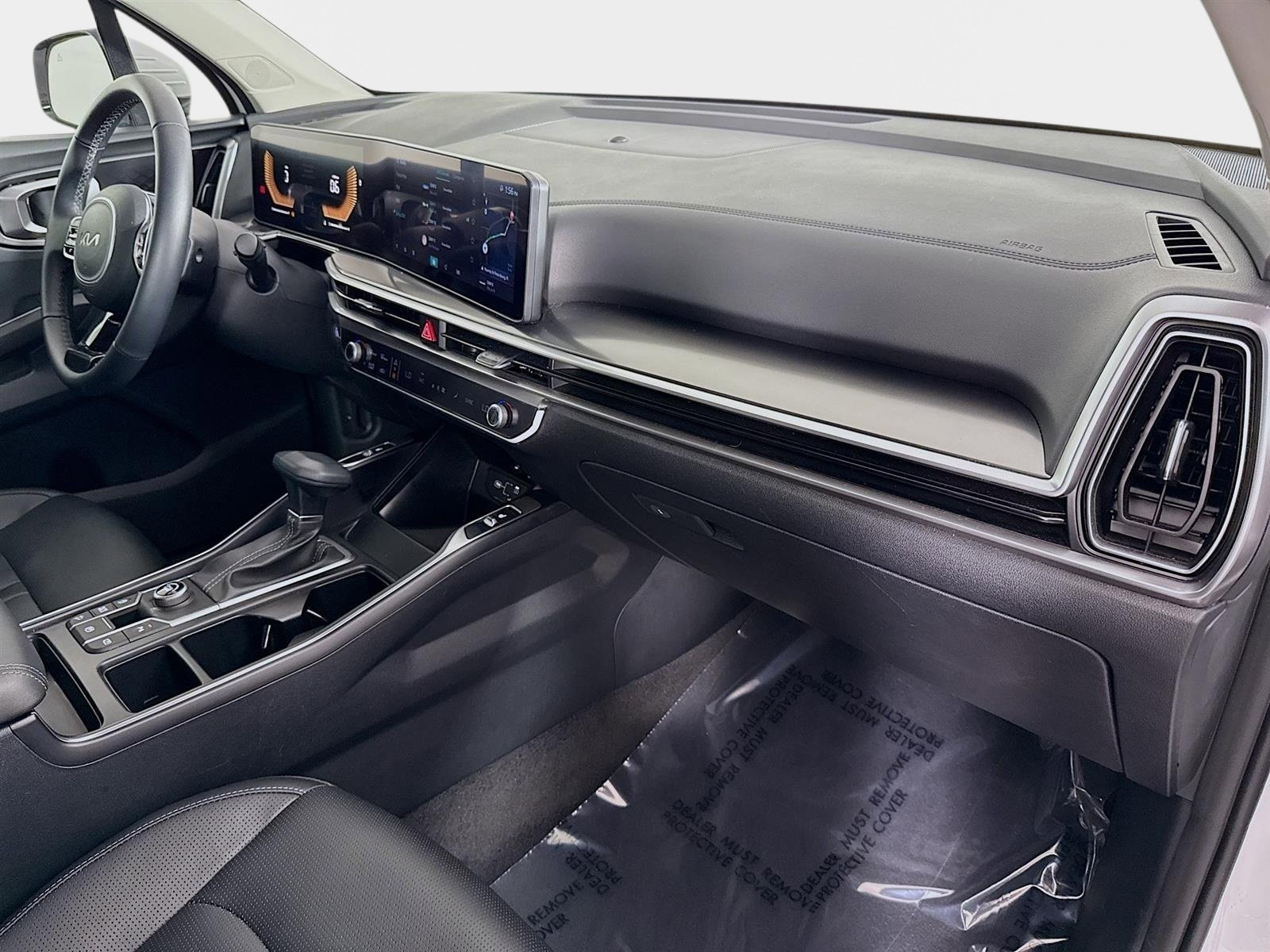 Certified 2025 Kia Sorento S FWD image 28