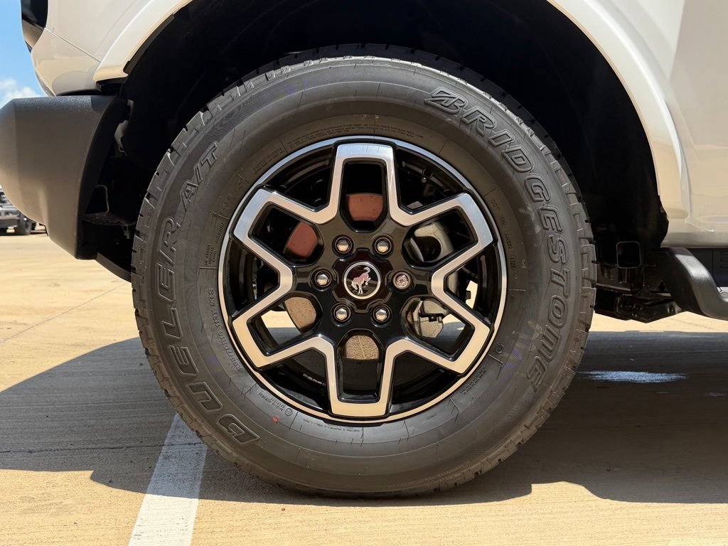 New 2026 Ford Bronco Outer Banks AWD/4WD image 9