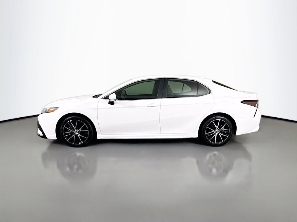 Used 2023 Toyota Camry SE w/ Convenience Package image 8