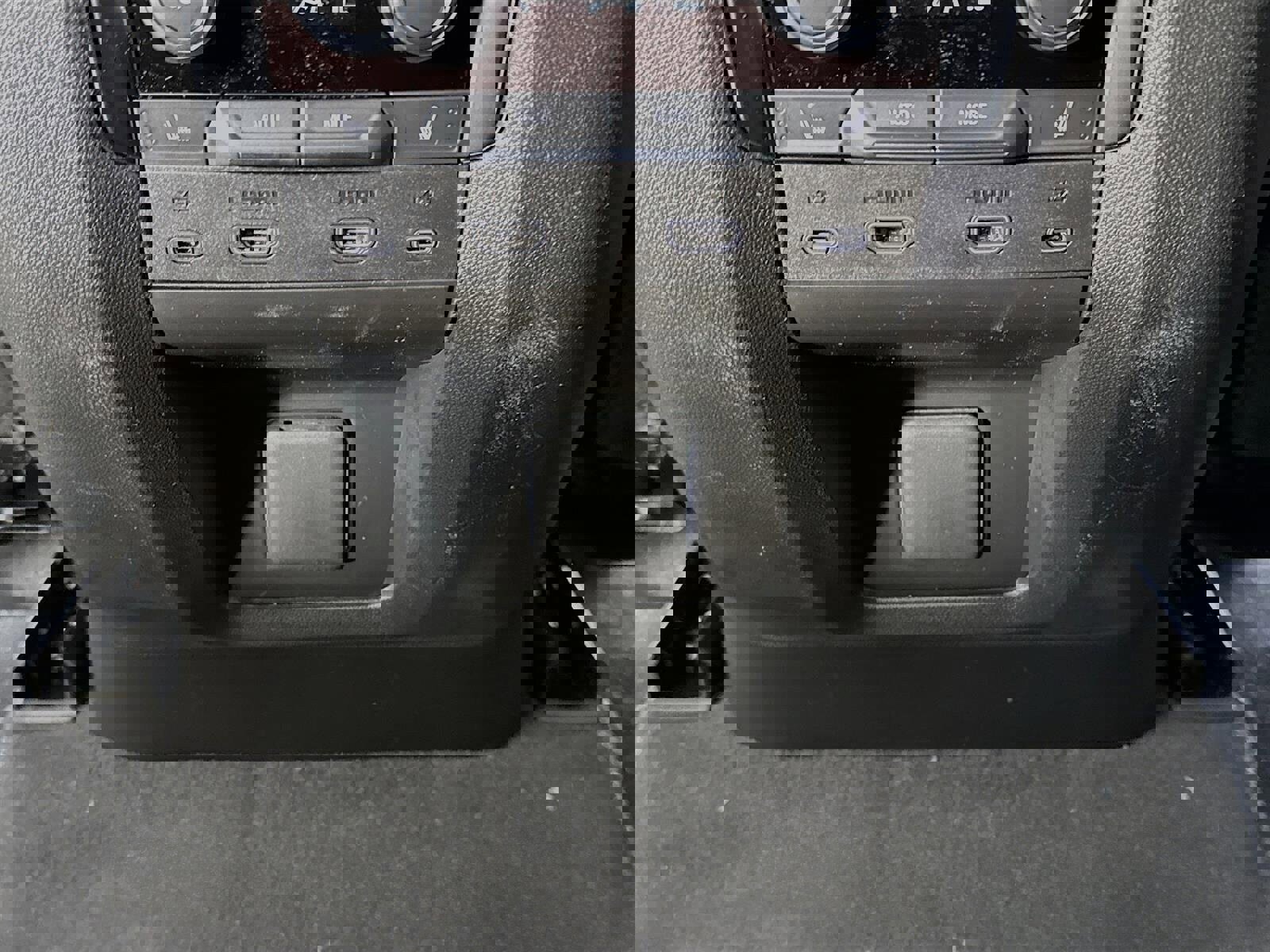 New 2026 GMC Yukon Denali w/ Denali Reserve Package image 28