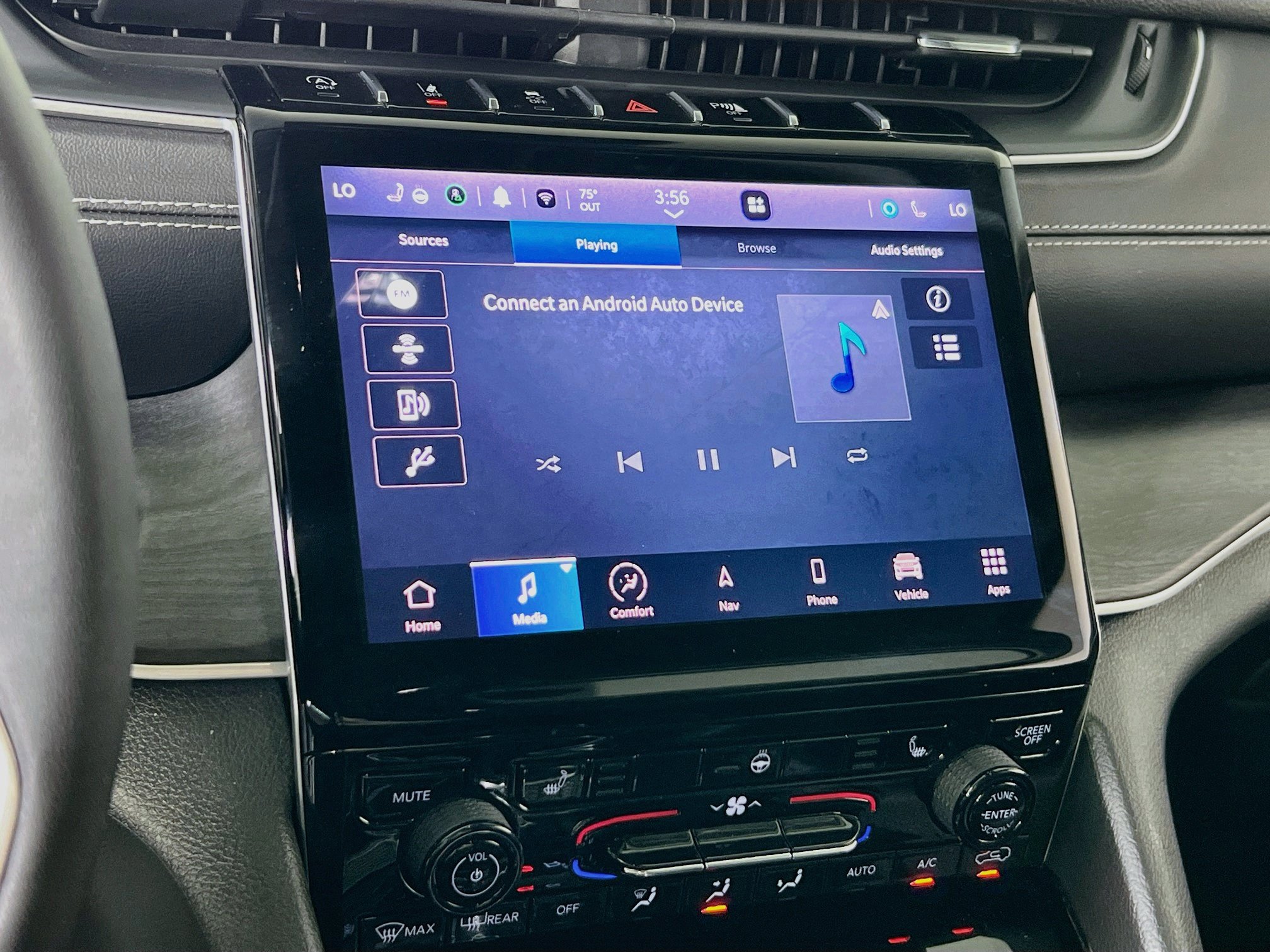Used 2023 Jeep Grand Cherokee Limited AWD/4WD image 15