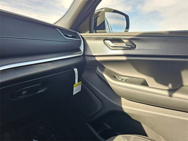 New 2025 Jeep Grand Cherokee Altitude image 25