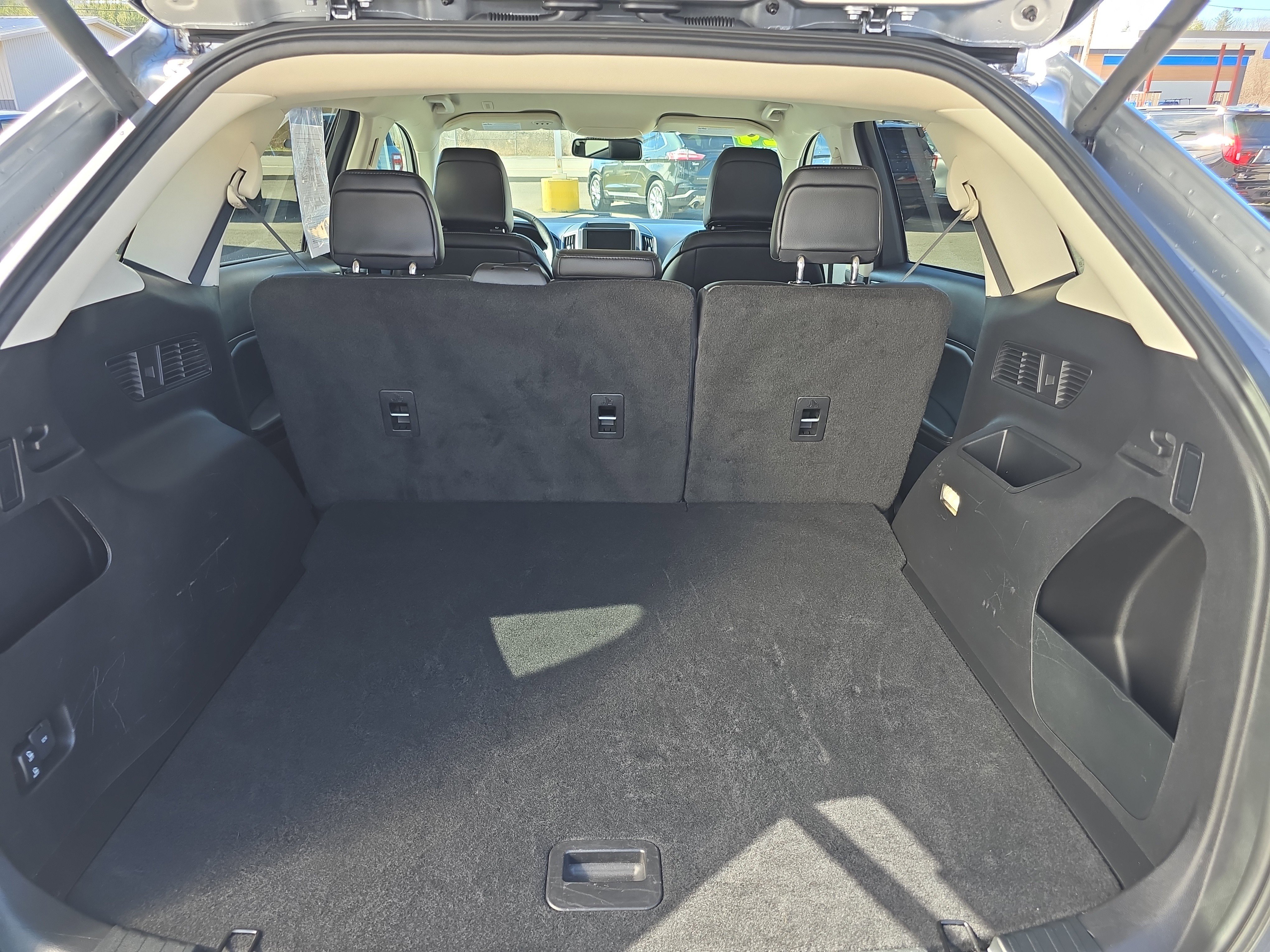 Certified 2024 Ford Edge SEL w/ Convenience Package AWD/4WD image 5