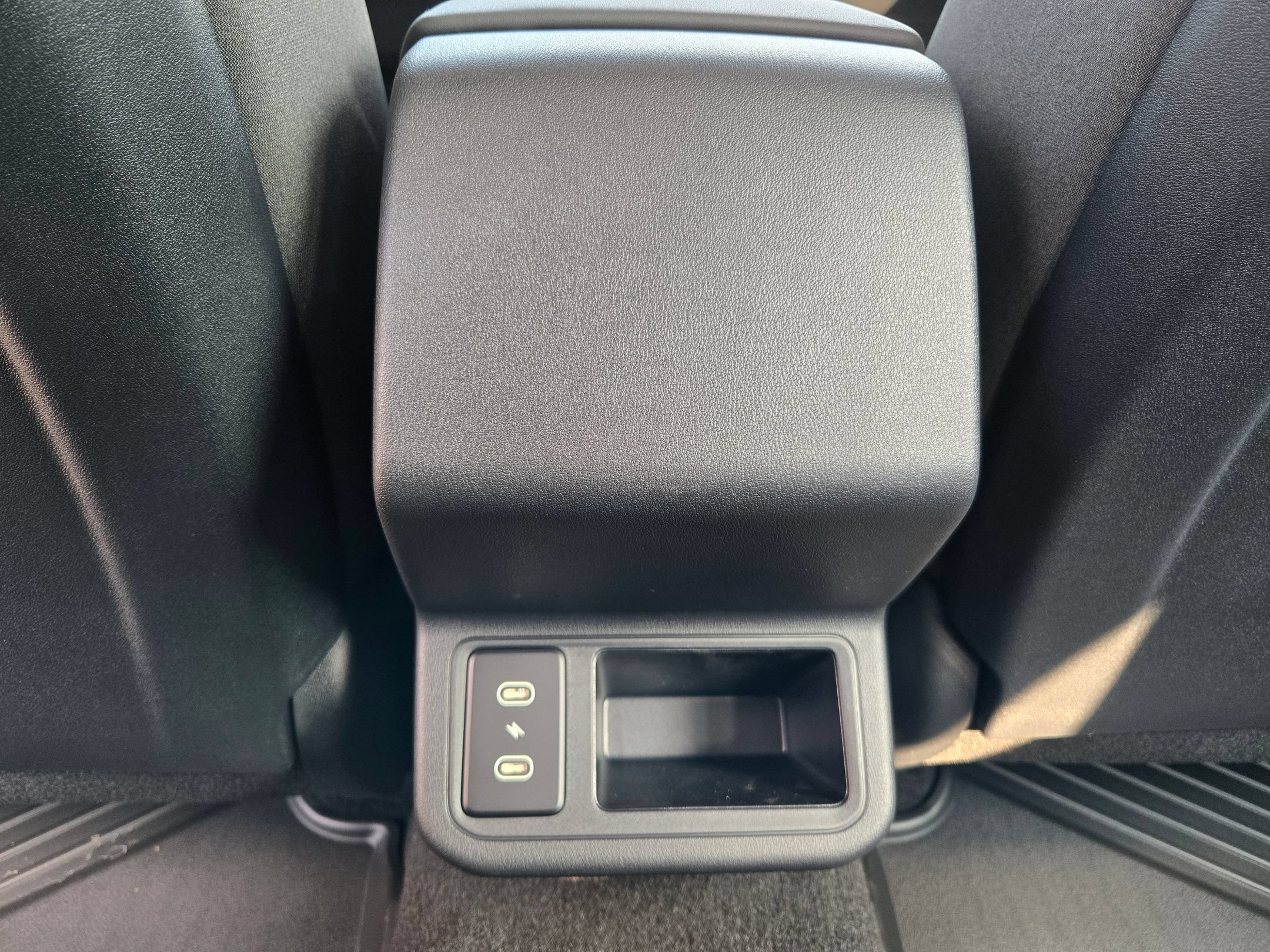 New 2026 Kia K4 FWD image 30