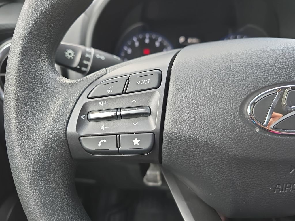 Used 2022 Hyundai Kona SEL image 16