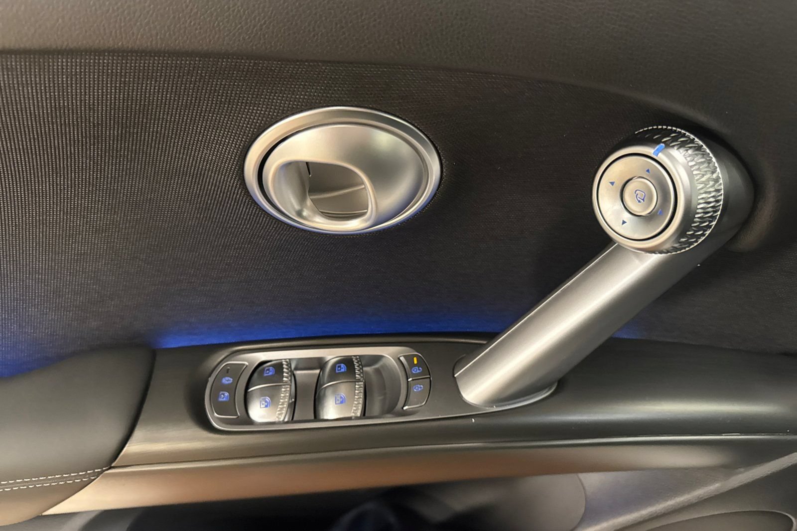 New 2026 Genesis GV60 RWD image 11