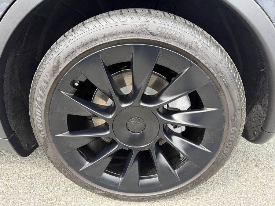 Used 2024 Tesla Model Y Long Range image 56