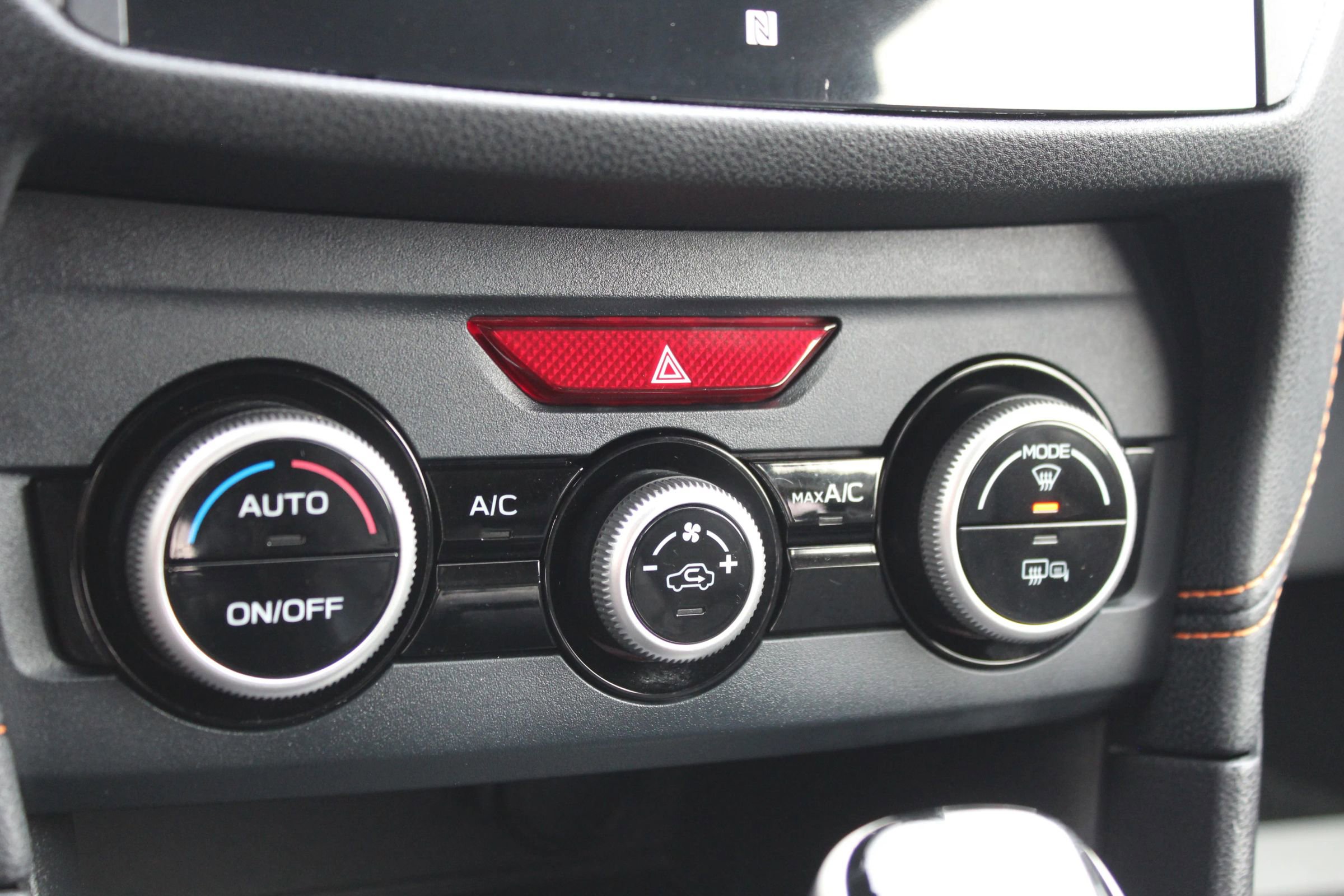 Used 2018 Subaru Crosstrek 2.0i Limited image 33