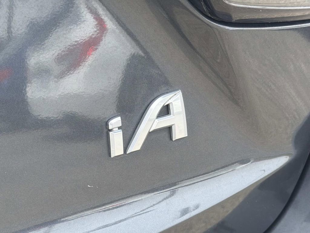 Used 2017 Toyota Yaris iA image 23