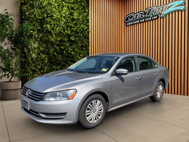 Used 2014 Volkswagen Passat 2.5 S FWD image 1