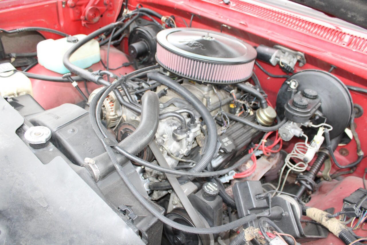 Used 1992 Dodge D/W Truck 150 image 24