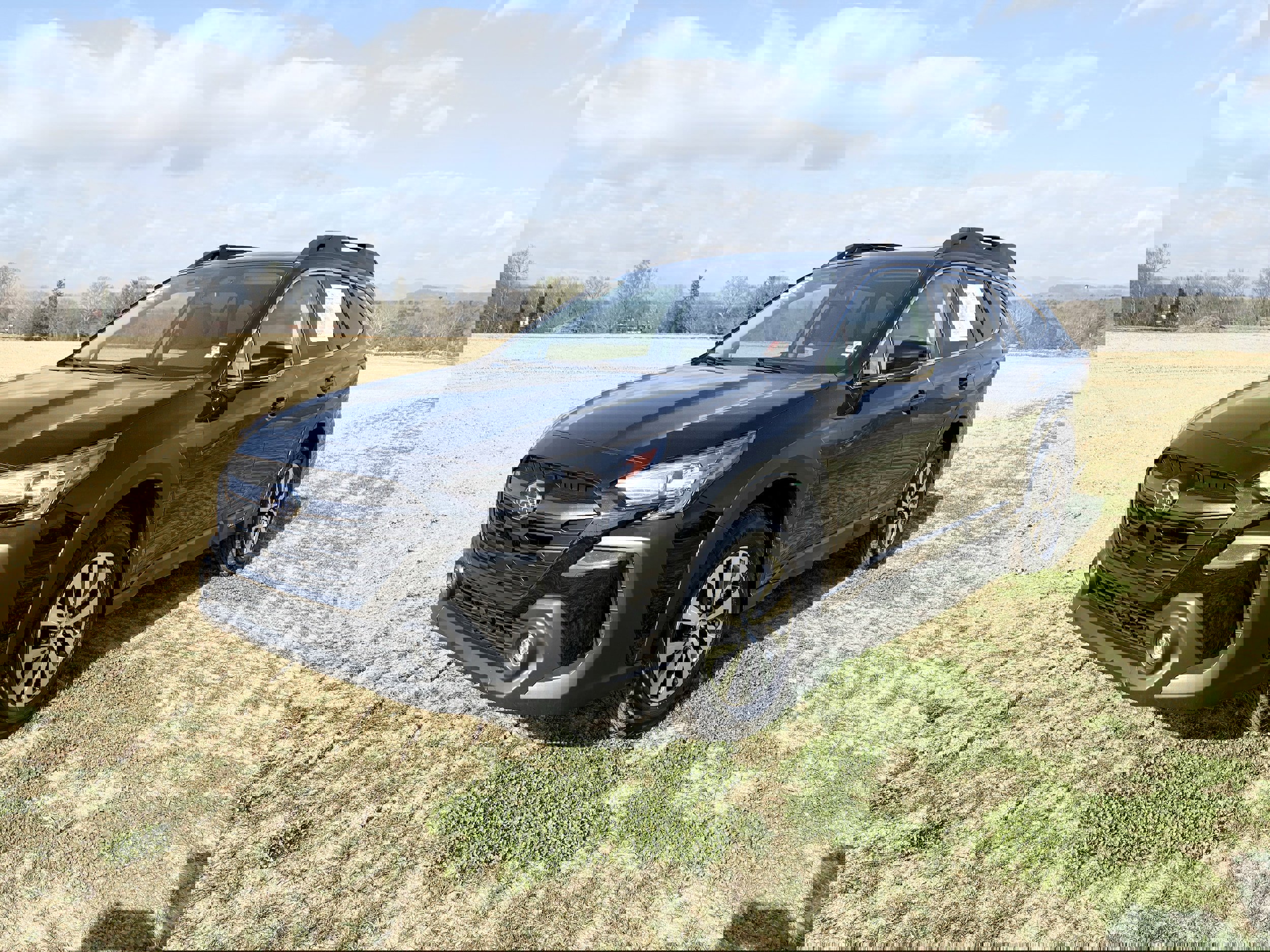 Used 2025 Subaru Outback Premium image 3