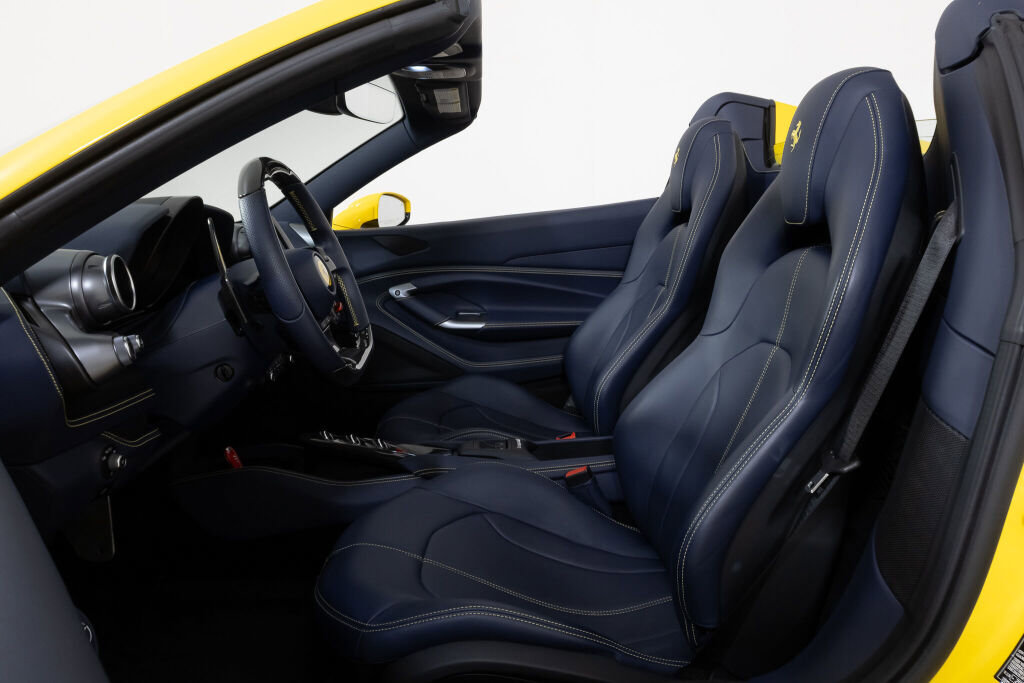 Used 2022 Ferrari F8 Tributo image 29