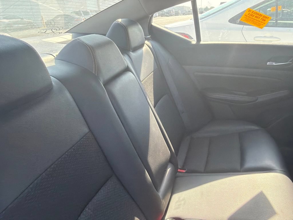 Used 2020 Nissan Altima 2.5 SR w/ Premium Package FWD image 3