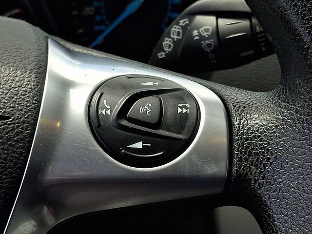 Used 2015 Ford Escape SE AWD/4WD image 18