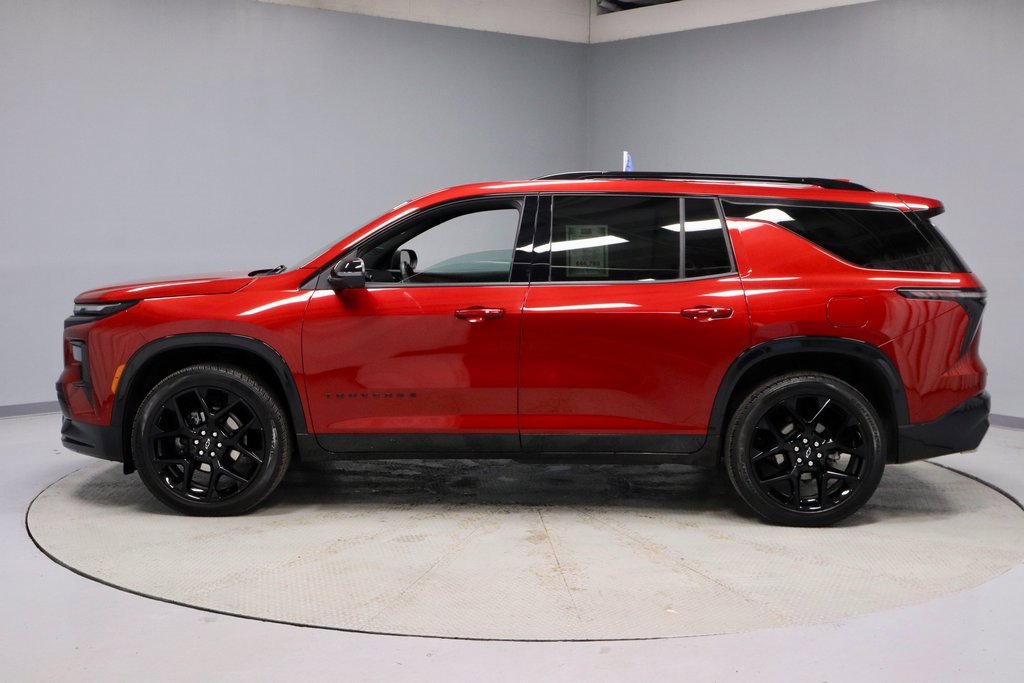 Used 2024 Chevrolet Traverse RS w/ LPO, Floor Liner Package image 10