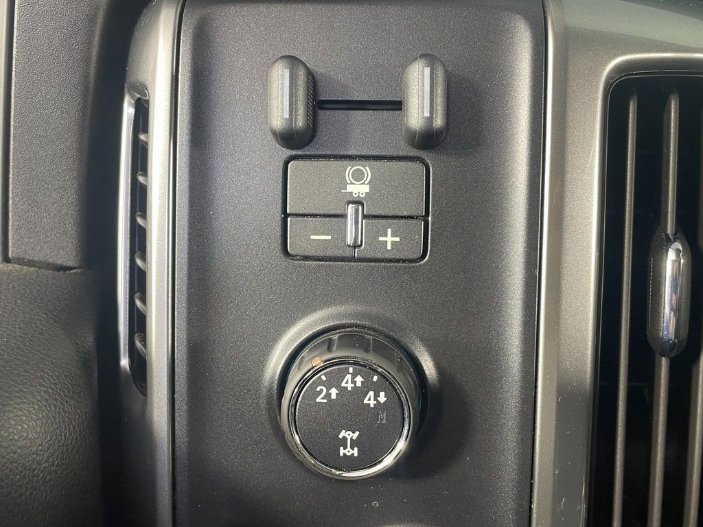 Used 2015 Chevrolet Silverado 2500 LTZ w/ LTZ Plus Package AWD/4WD image 12