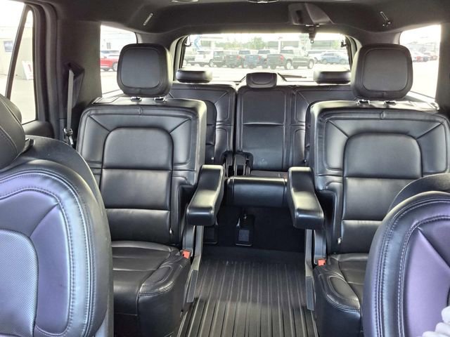 Used 2021 Lincoln Navigator 2WD image 16
