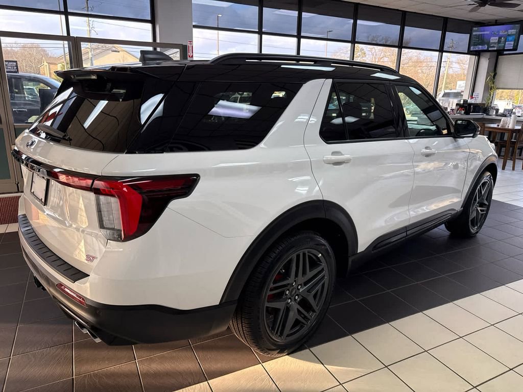 New 2026 Ford Explorer ST w/ Sun And Sound Package image 2