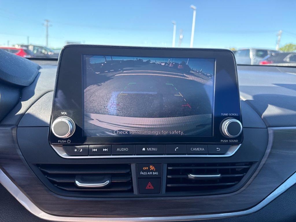 Used 2025 Nissan Altima 2.5 SV AWD/4WD image 21