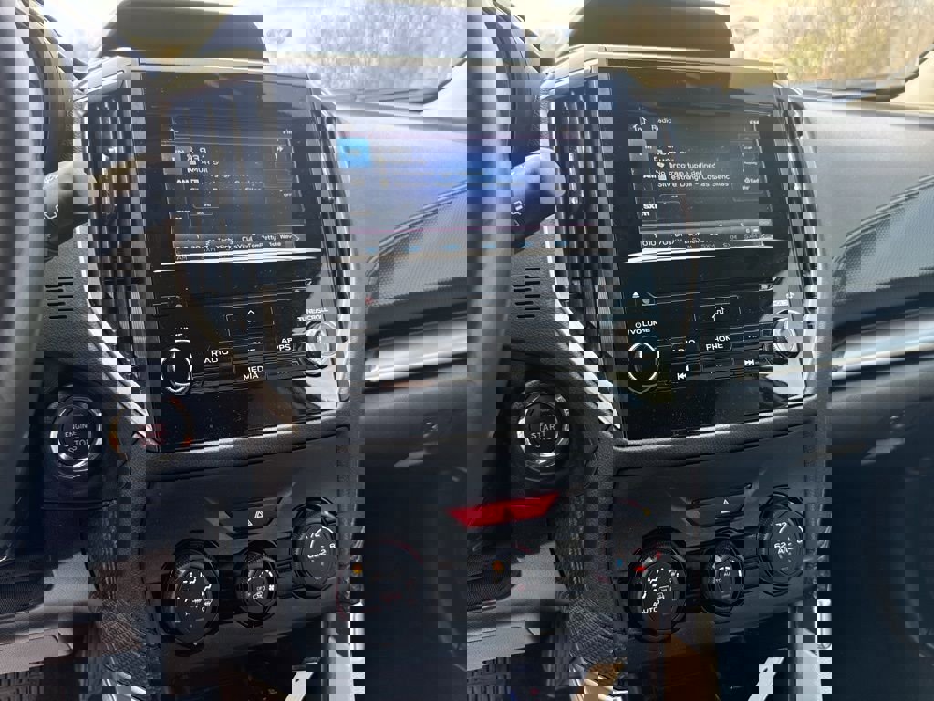 Used 2023 Subaru Forester Premium image 16