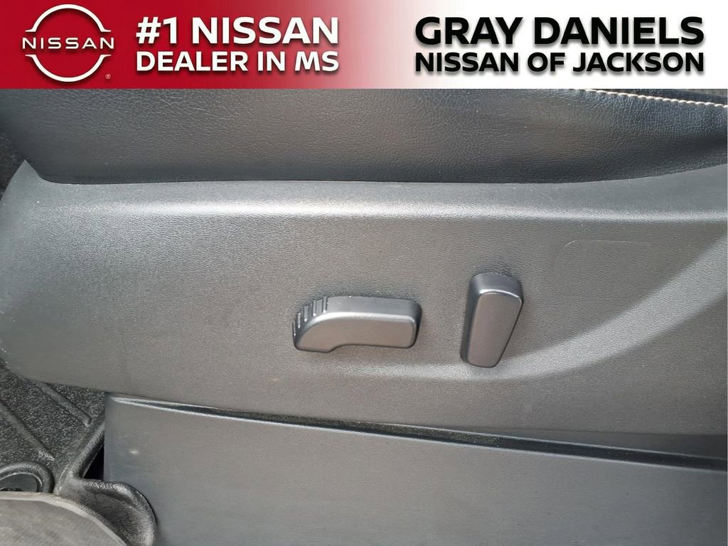 Certified 2024 Nissan Frontier SL w/ Technology Package RWD image 13