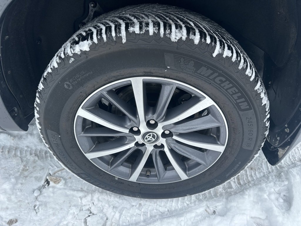 Used 2018 Toyota Highlander XLE image 36