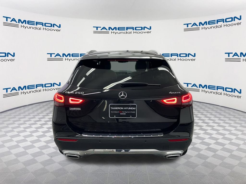 Used 2023 Mercedes-Benz GLA 250 4MATIC w/ Premium Package image 4