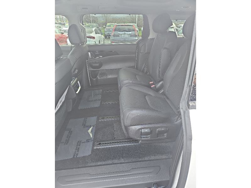 New 2025 Kia Carnival SX Prestige image 18