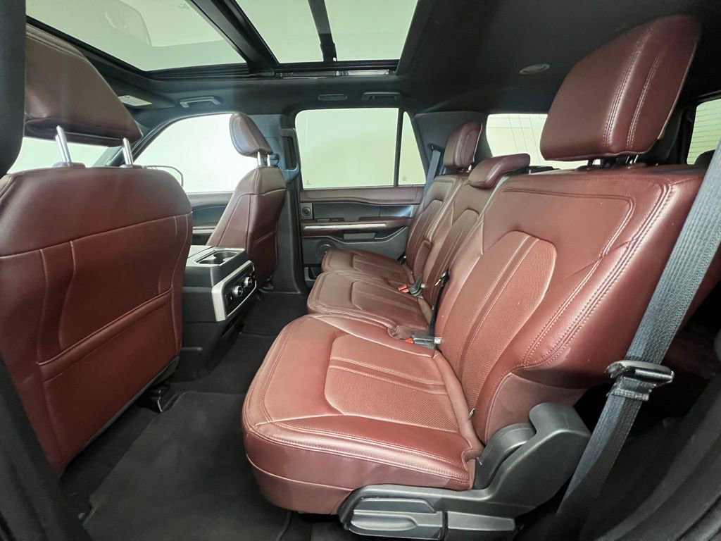 Used 2024 Ford Expedition Limited image 5