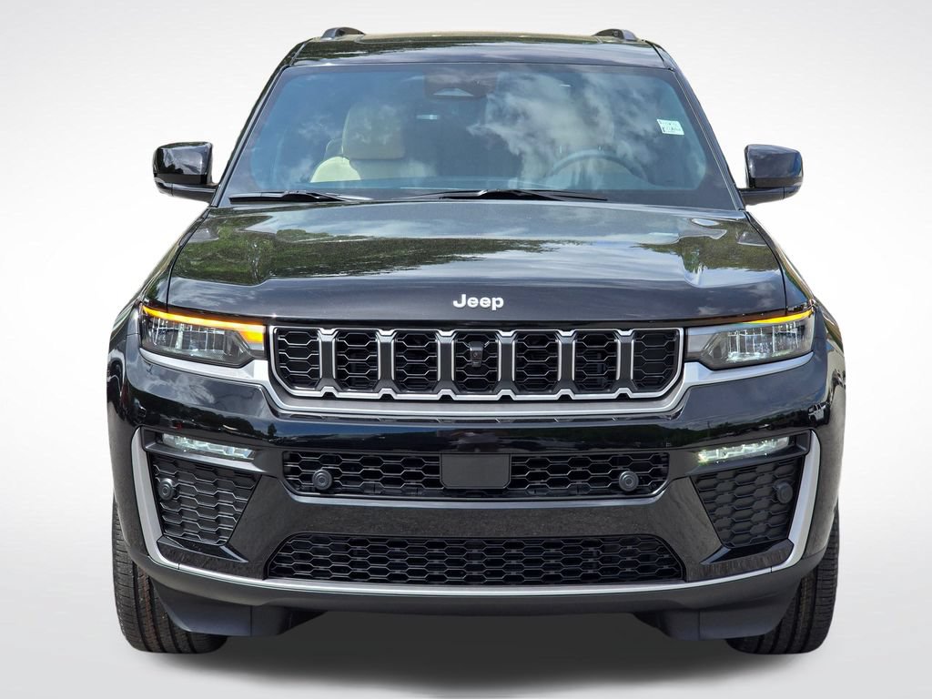 New 2026 Jeep Grand Cherokee L Limited w/ Luxury Tech Group II AWD/4WD image 17