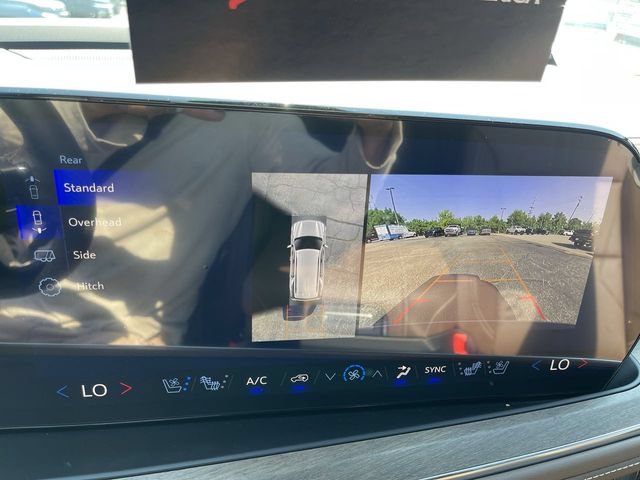 New 2026 Chevrolet Tahoe High Country AWD/4WD image 17