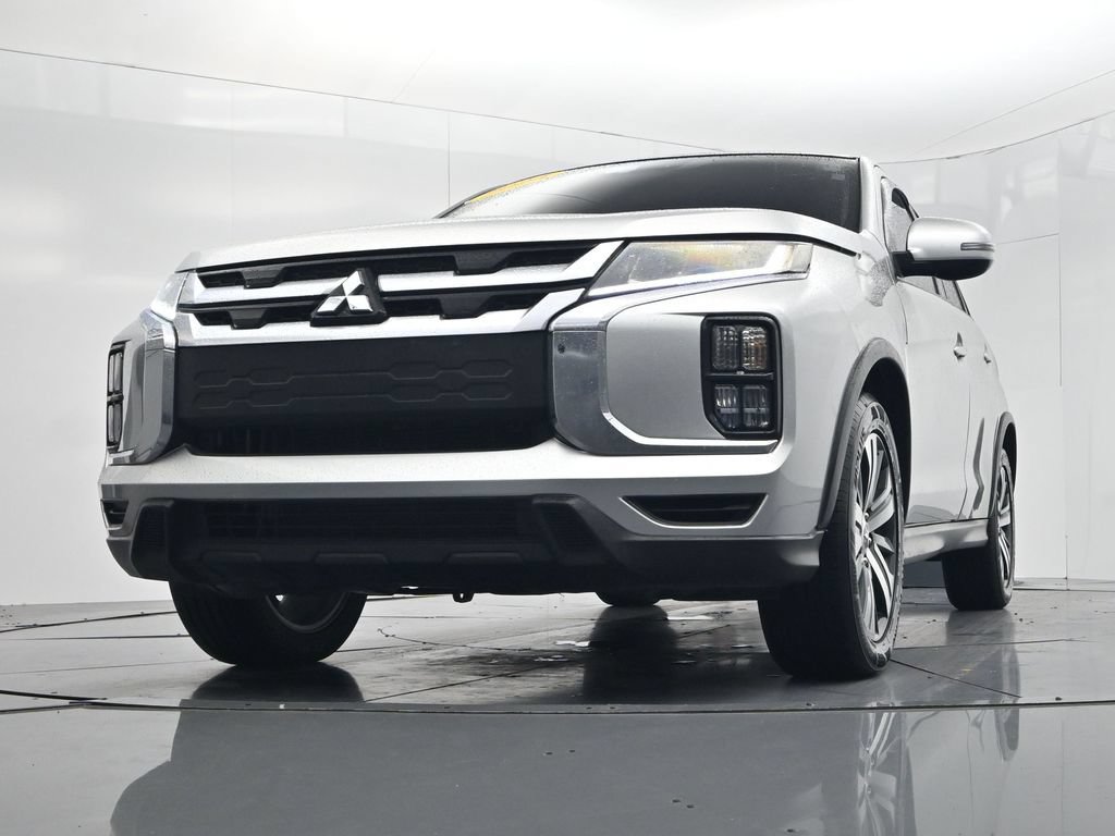 Used 2024 Mitsubishi Outlander Sport SE AWD/4WD image 34