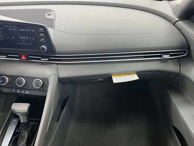New 2026 Hyundai Elantra SE image 15