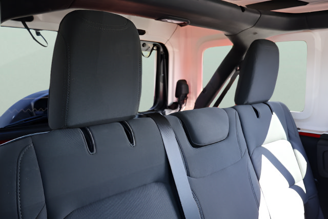 Used 2020 Jeep Wrangler Unlimited Sahara w/ Uconnect 4C Nav & Sound Group AWD/4WD image 16