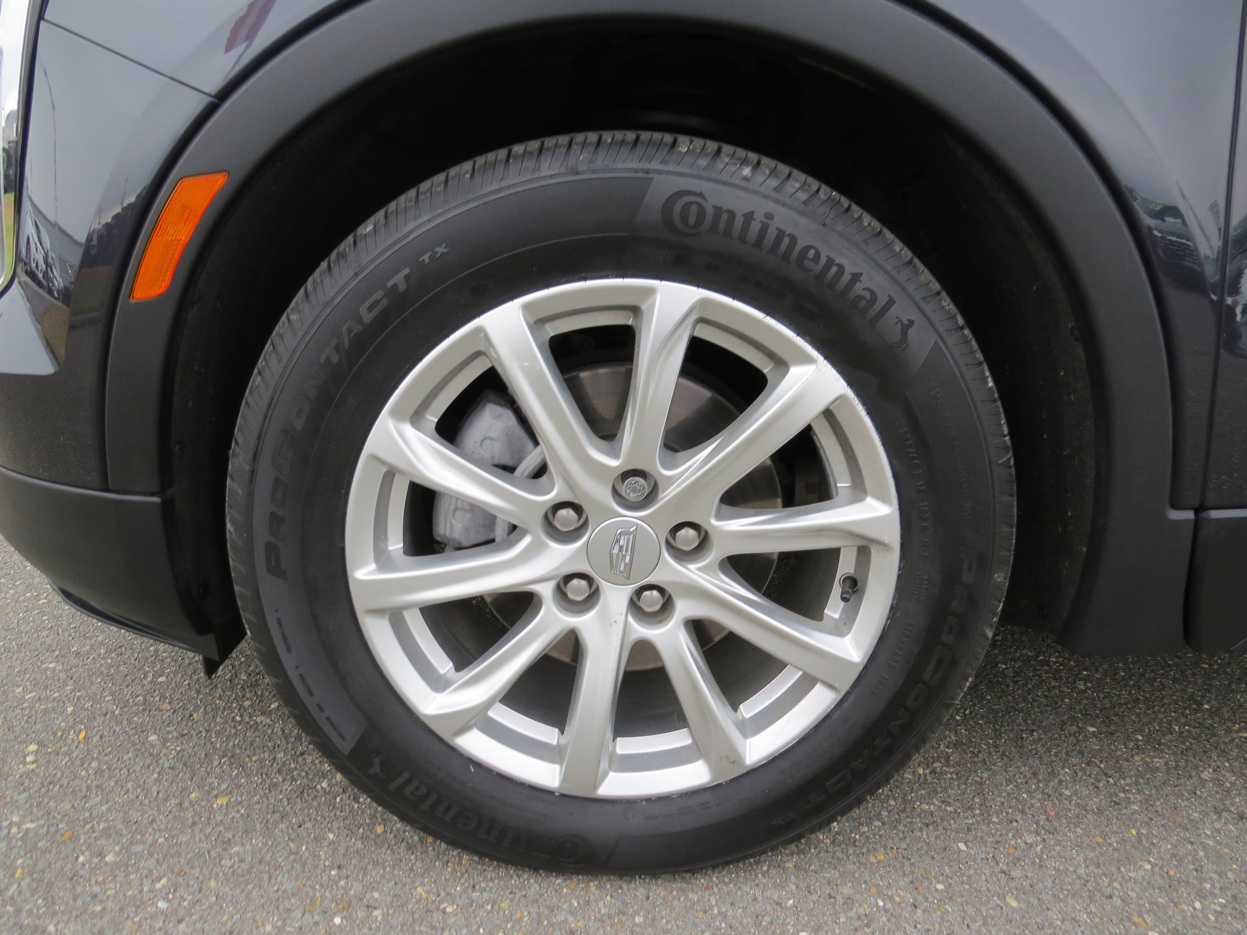 Certified 2023 Cadillac XT4 Luxury w/ Cold Weather Package image 13