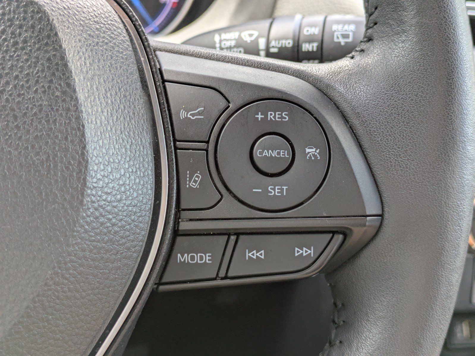 Used 2024 Toyota RAV4 XSE w/ Weather Package AWD/4WD image 23