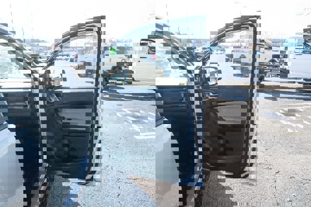 Used 2019 Ford Ranger Lariat w/ Equipment Group 501A Mid image 13