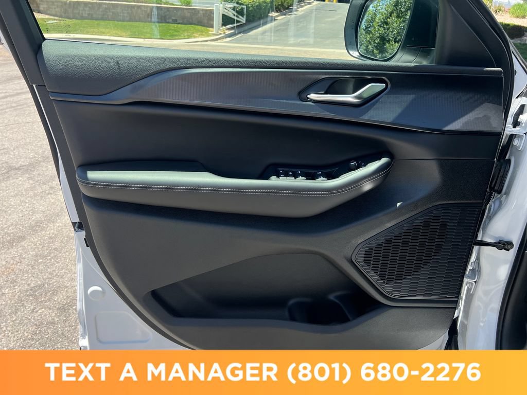 New 2026 Jeep Grand Cherokee Laredo X AWD/4WD image 10