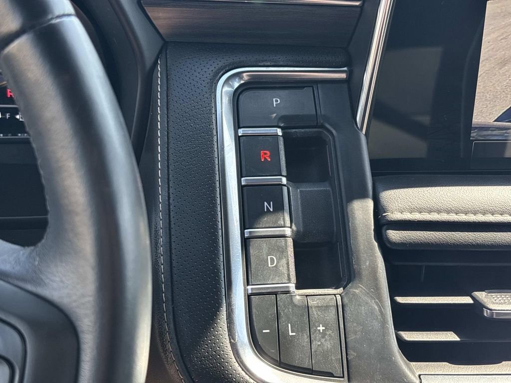 Used 2023 GMC Yukon SLT image 21