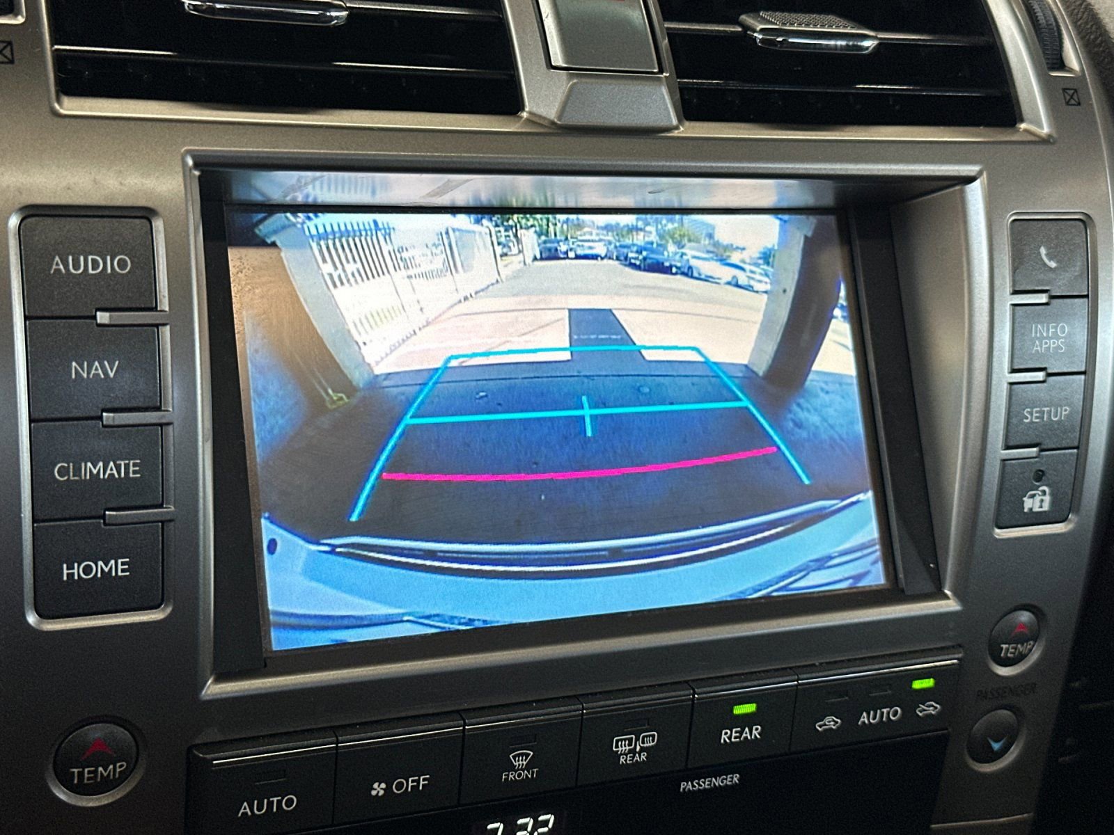 Used 2016 Lexus GX 460 w/ Premium Package AWD/4WD image 23