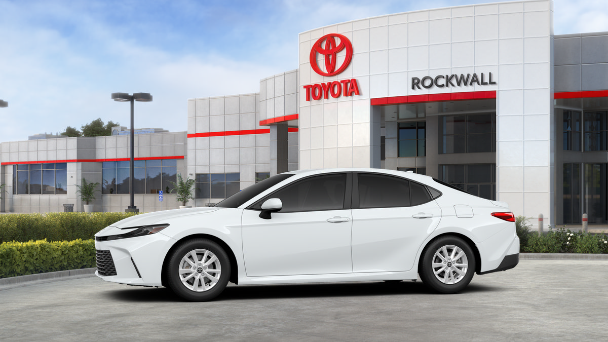 New 2026 Toyota Camry LE FWD image 32