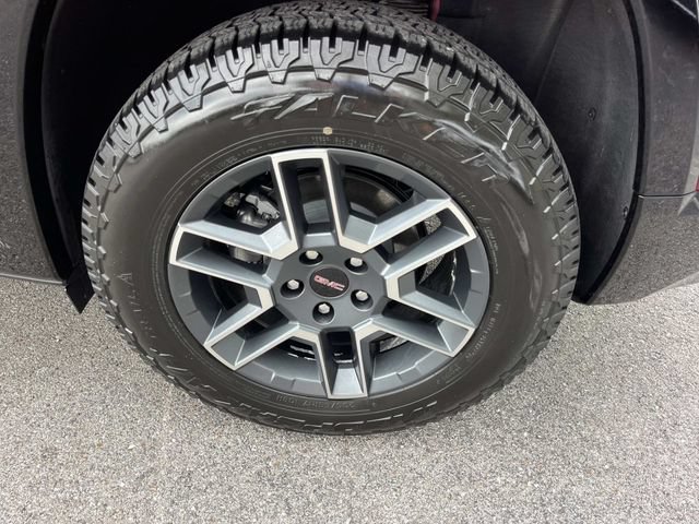 Used 2026 GMC Terrain AT4 w/ Convenience Package III AWD/4WD image 14