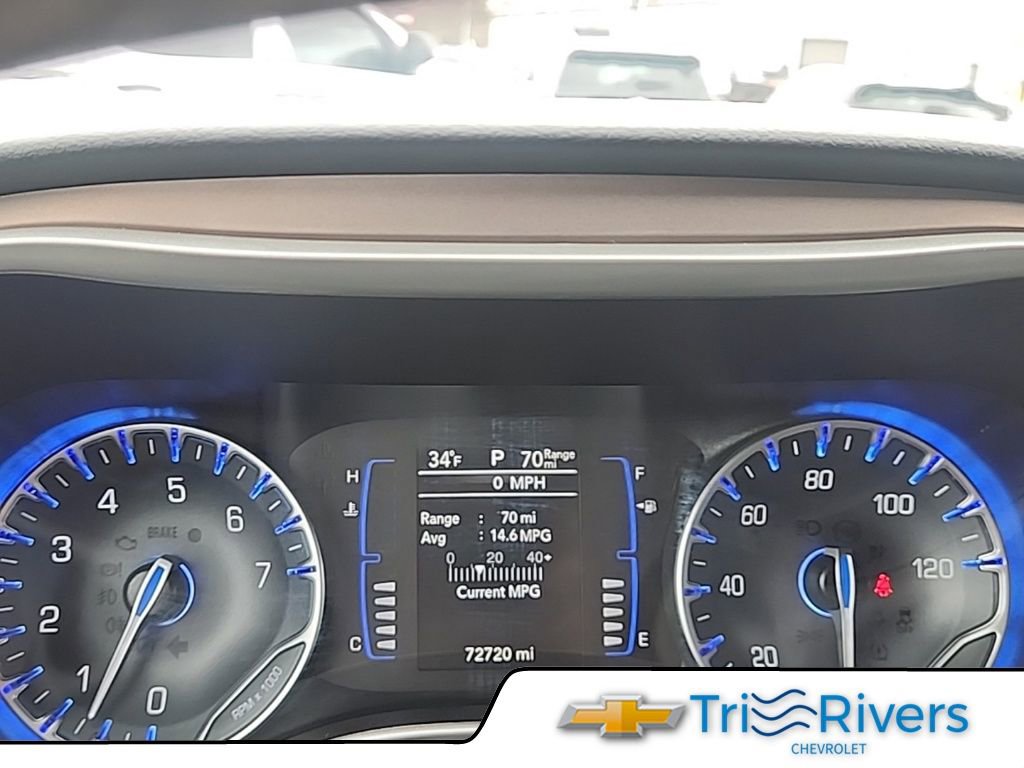 Used 2023 Chrysler Voyager LX image 18