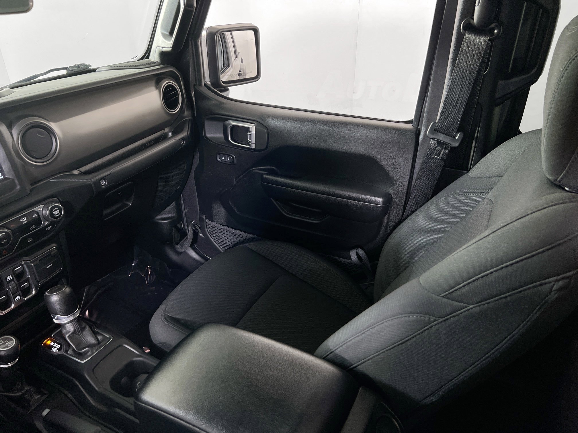 Used 2023 Jeep Gladiator Willys image 21